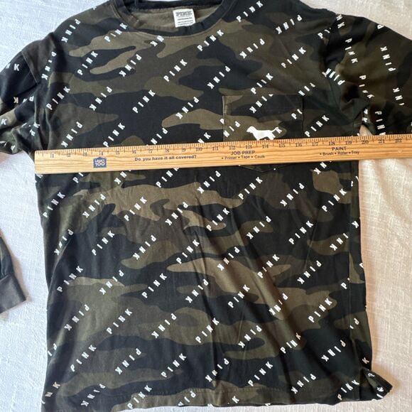 PINK Victoria's Secret Green Camo Allover Print Women’s‎ Long Sleeve Dog Pocket - Picture 6 of 6